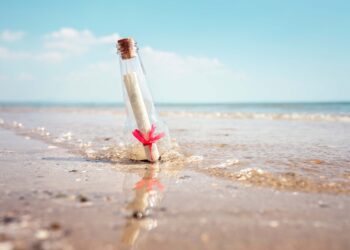 Mum’s Ashes put to sea to ‘travel the world’